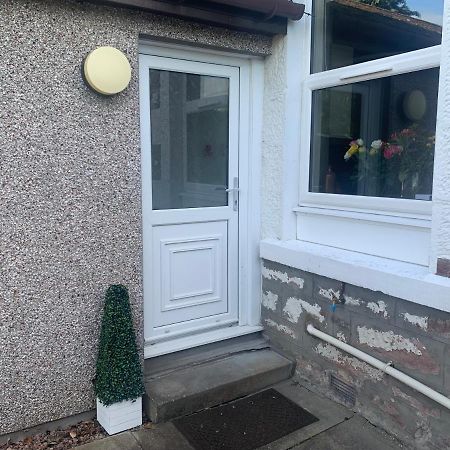 Inverness City Studio Apartment Sleeps 2 Dalneigh Buitenkant foto