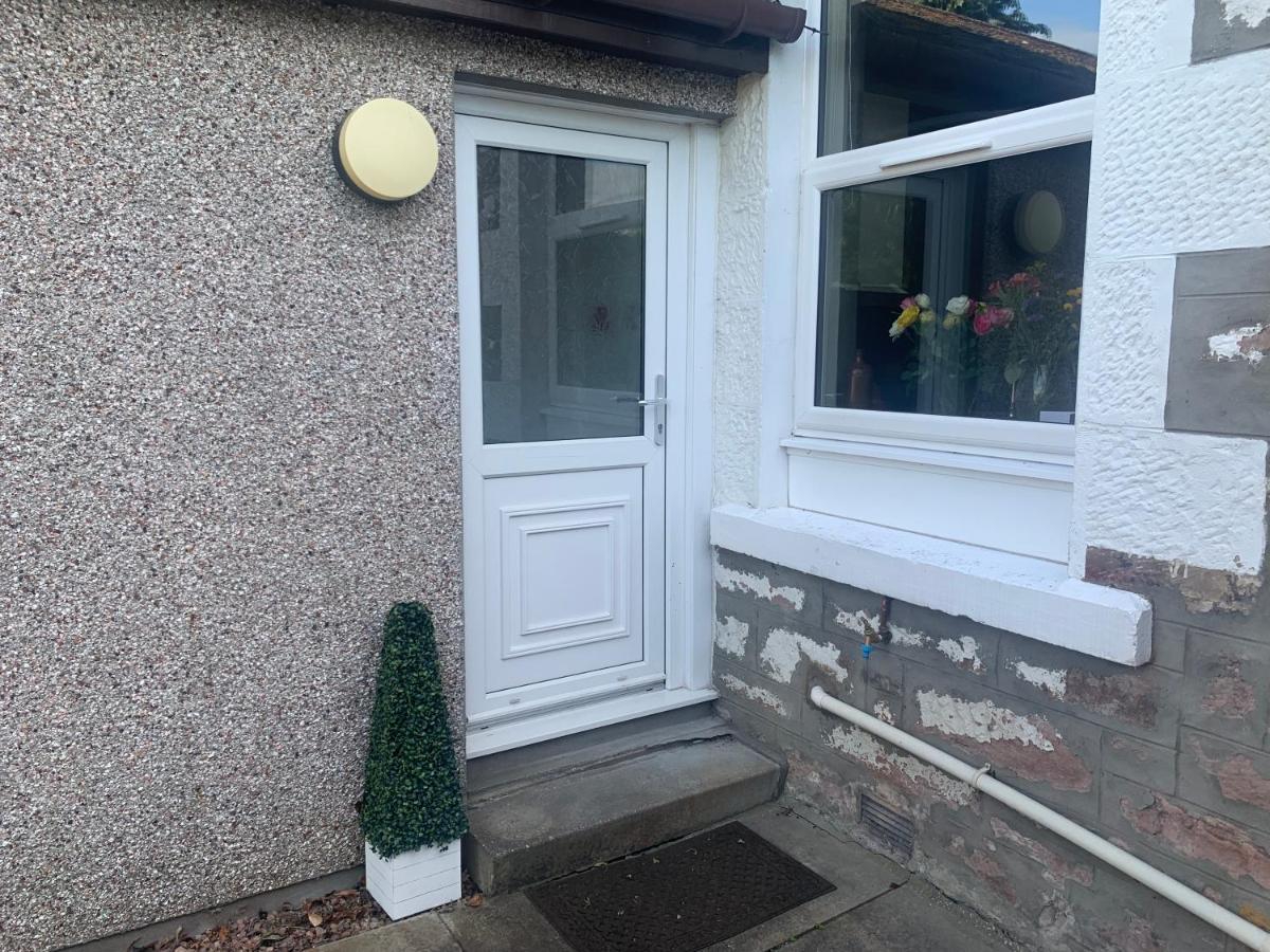 Inverness City Studio Apartment Sleeps 2 Dalneigh Buitenkant foto